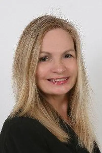 Paula Johnson headshot