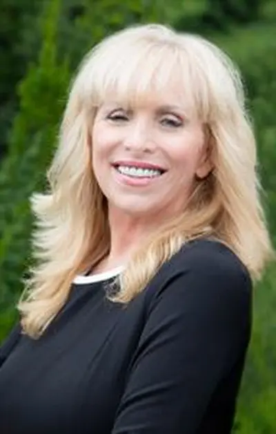 Donna Pitrelli headshot