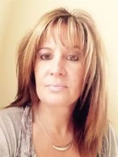 Annmarie Greck headshot