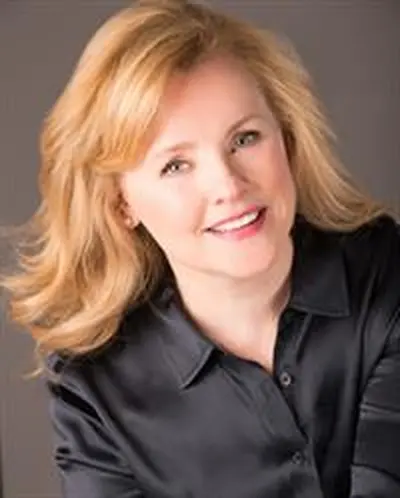 Mary Cashin headshot