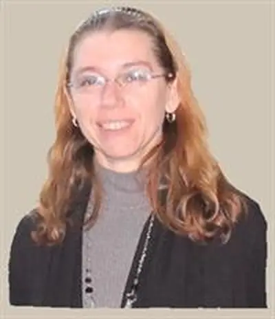 Laura Pellizzi headshot