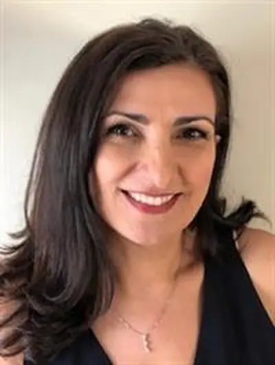 Evette Simitian headshot