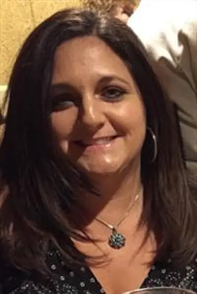 Lori Bacigalupo headshot