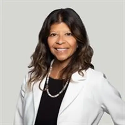 Liana Murillo headshot