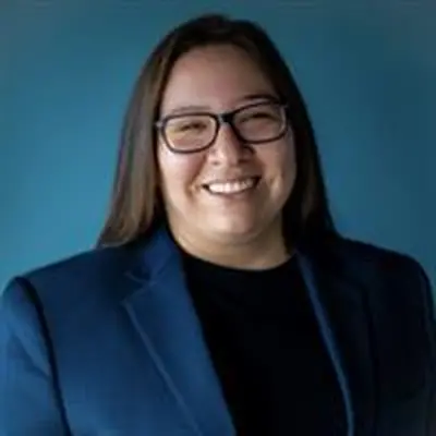 Stephanie Lozada headshot