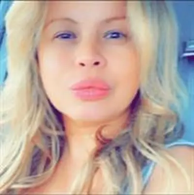 Patricia De Leon headshot