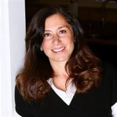 Ariana Curcio headshot