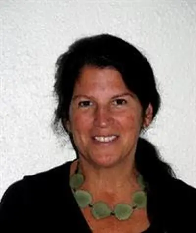 Sharon Bloch headshot