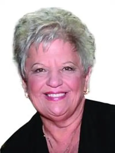Joyce Fox headshot