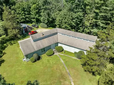 Photograph of 64 Pound Ridge Road