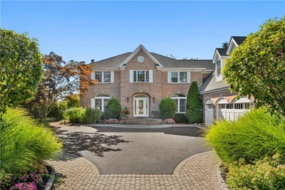 Photograph of 122 Elder Road