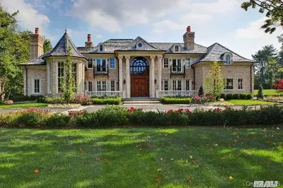 Photograph of 9 Bostwick Lane