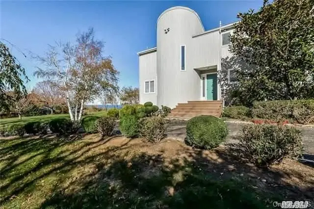 Photograph of 3 Mystic Lane