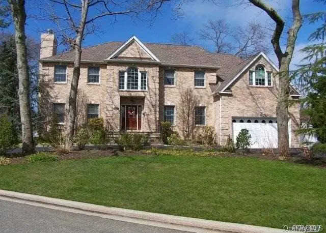 Photograph of 71 West Drive