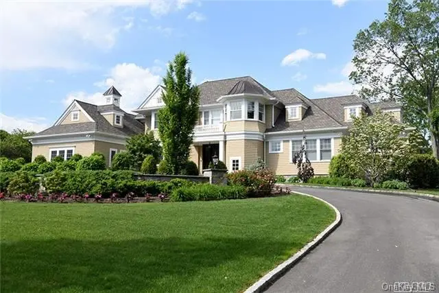 Photograph of 265 Foxhunt Crescent