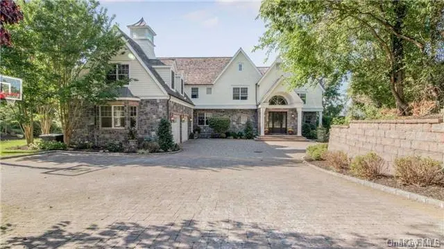 Photograph of 248 Shore Road
