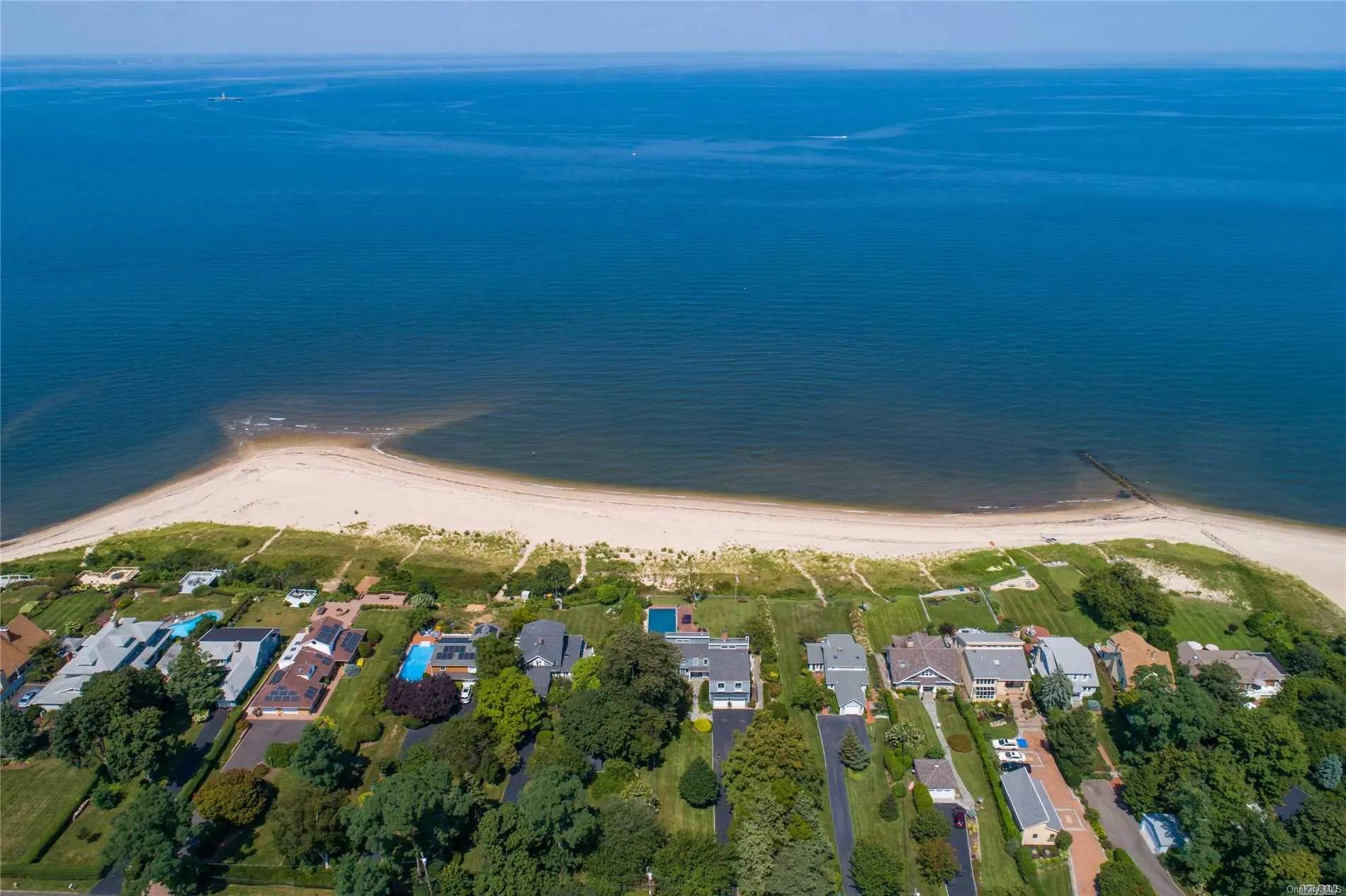 Photograph of 112 Soundview Terrace