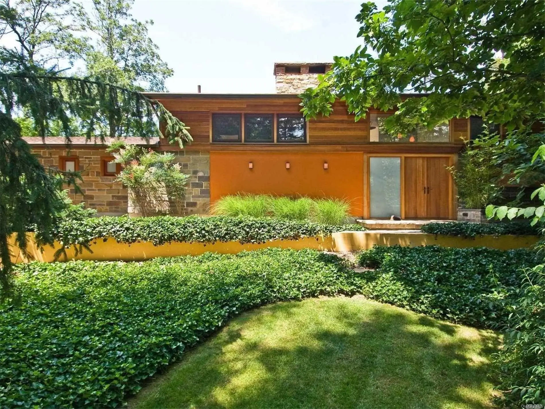 Photograph of 123 Cliff Road