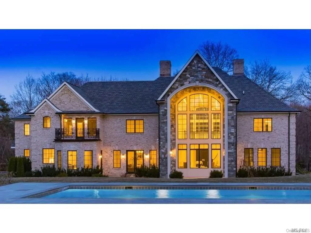 Photograph of 16A Forest Drive