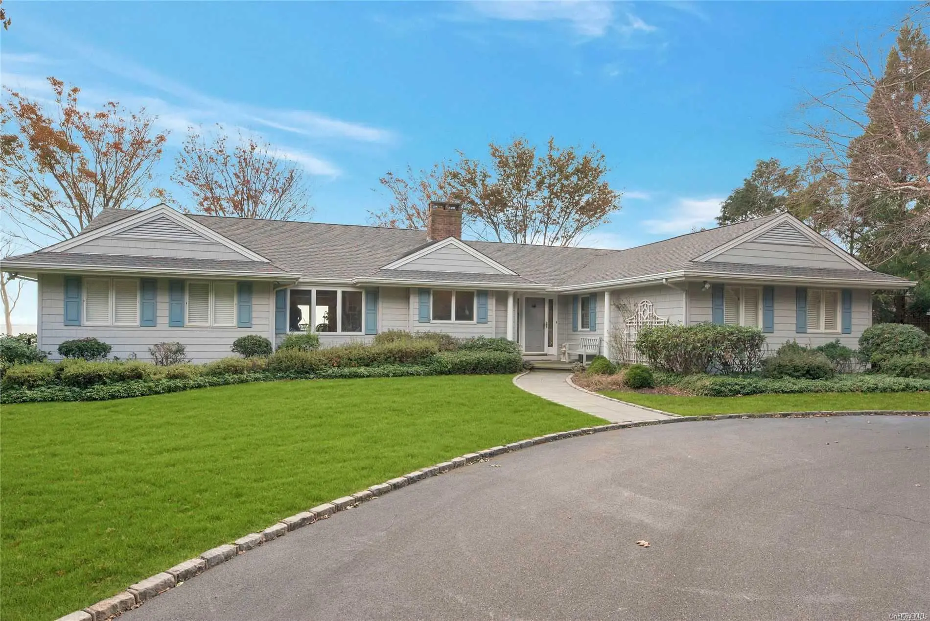 Photograph of 2252/2300 Park Avenue