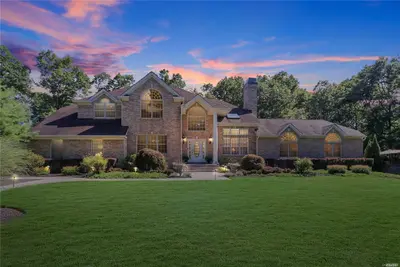 Photograph of 108 Farm Drive