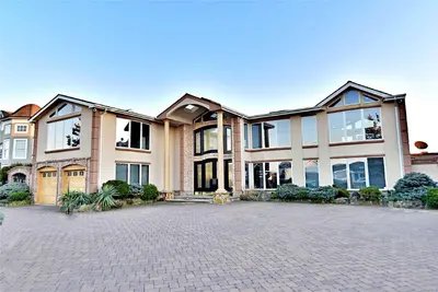 Photograph of 124 Lucinda Drive
