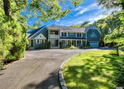 Photograph of 11 Woodland Lane Lane
