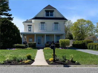 Photograph of 116 Lake Avenue