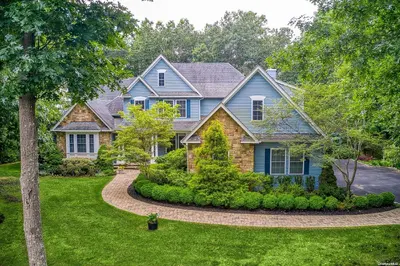 Photograph of 49 Laura Lane