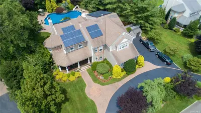 Photograph of 24 Fieldhouse Avenue