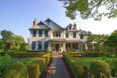 Photograph of 86 5th Street