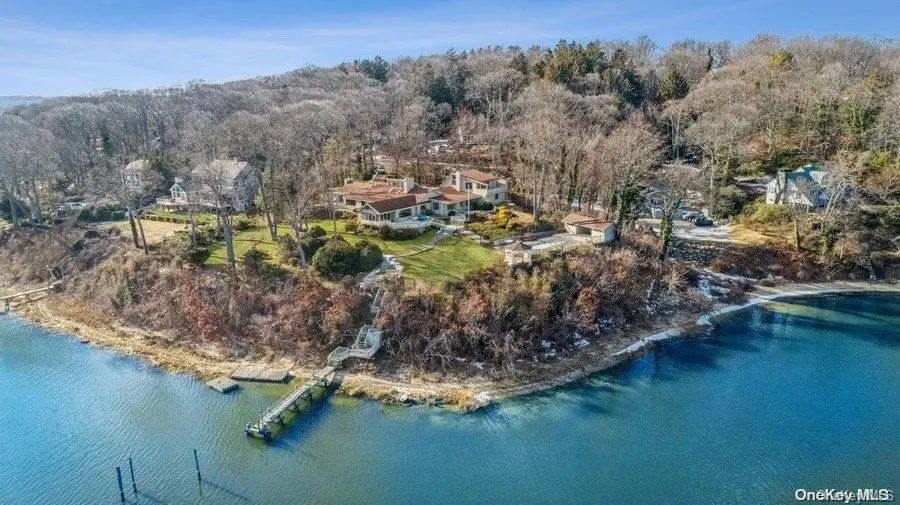 Photograph of 34 Spring Hollow Road