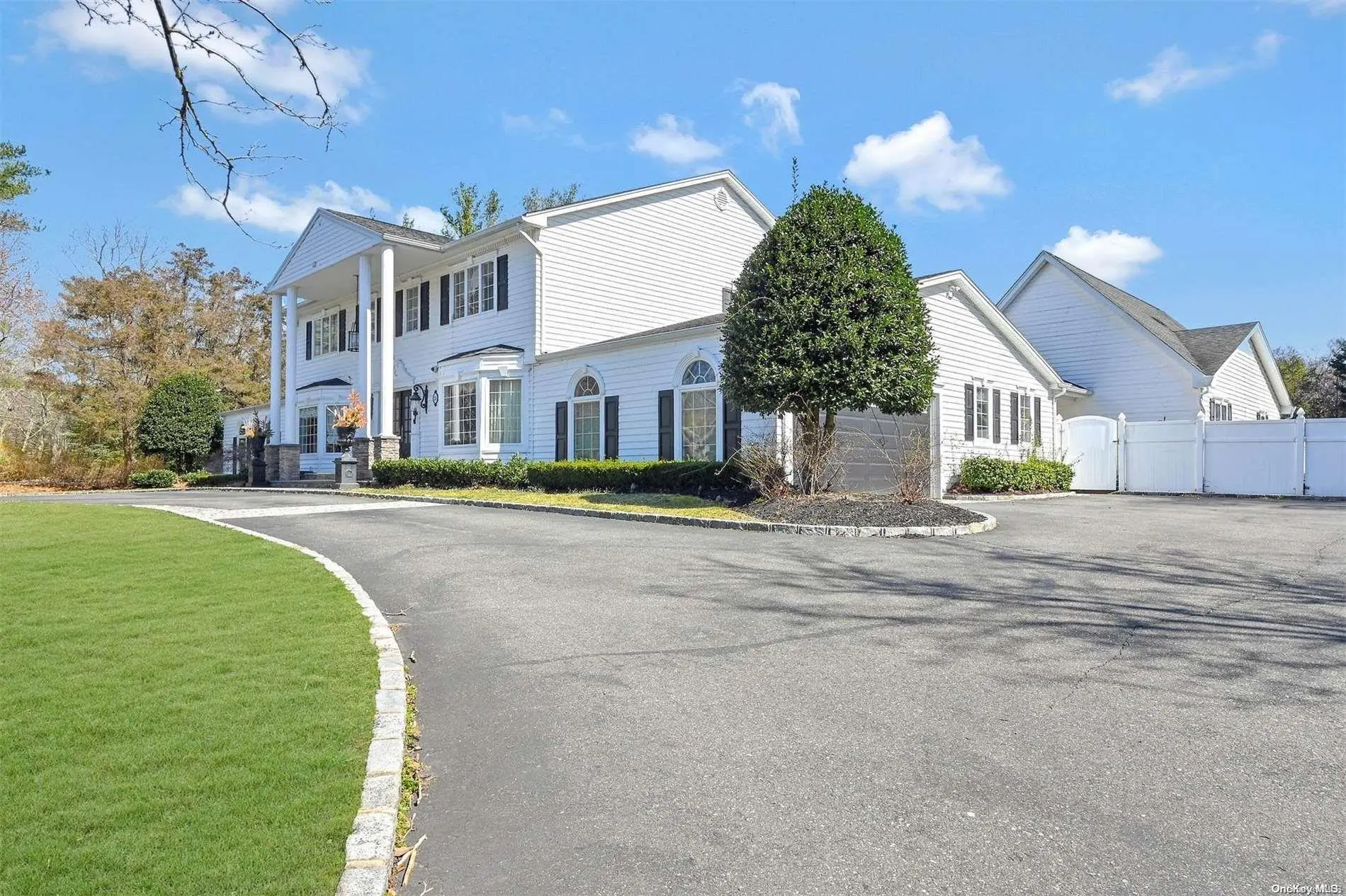 Photograph of 24 Suncrest Drive