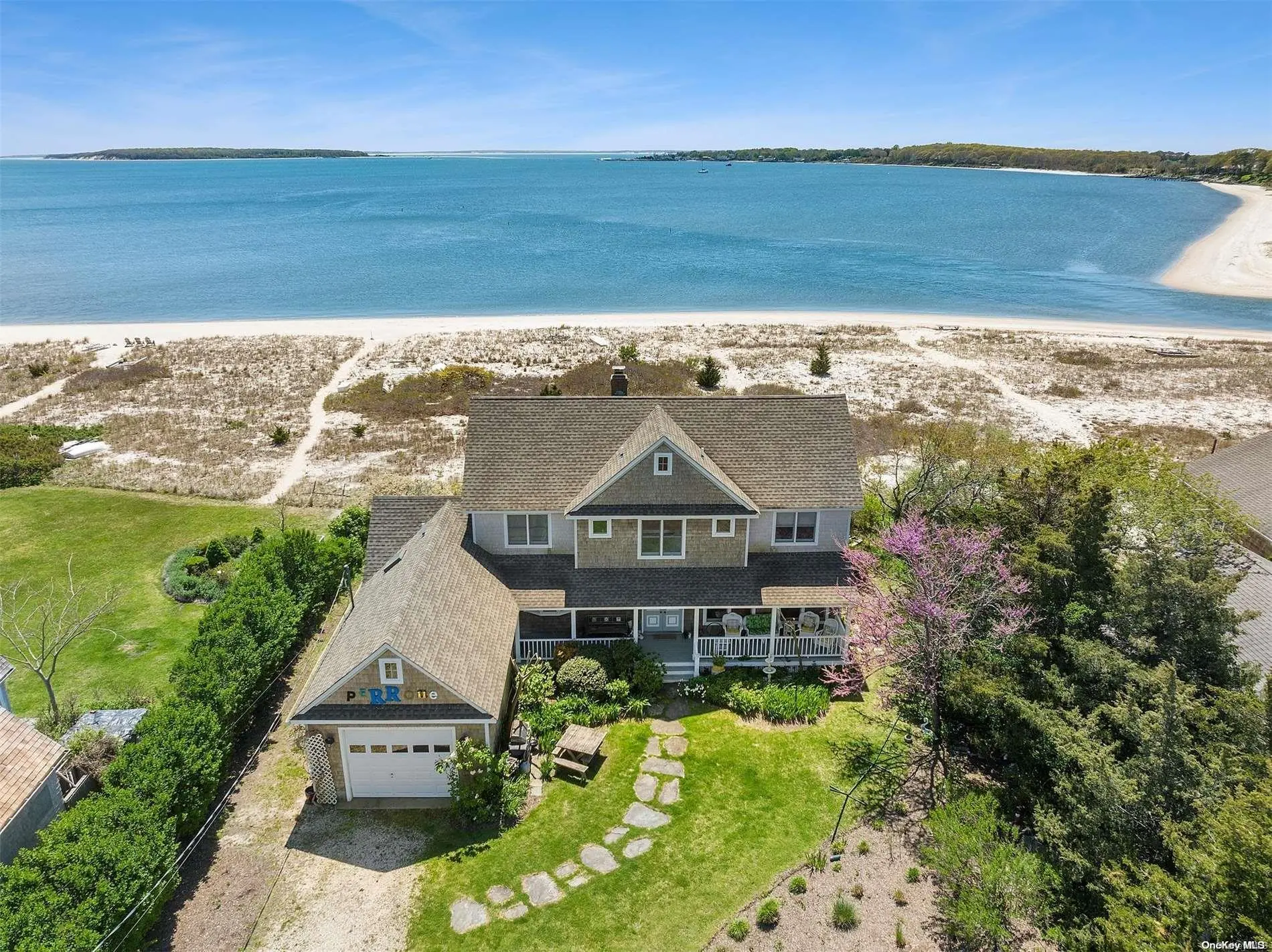 Photograph of 965 Fishermans Beach Road