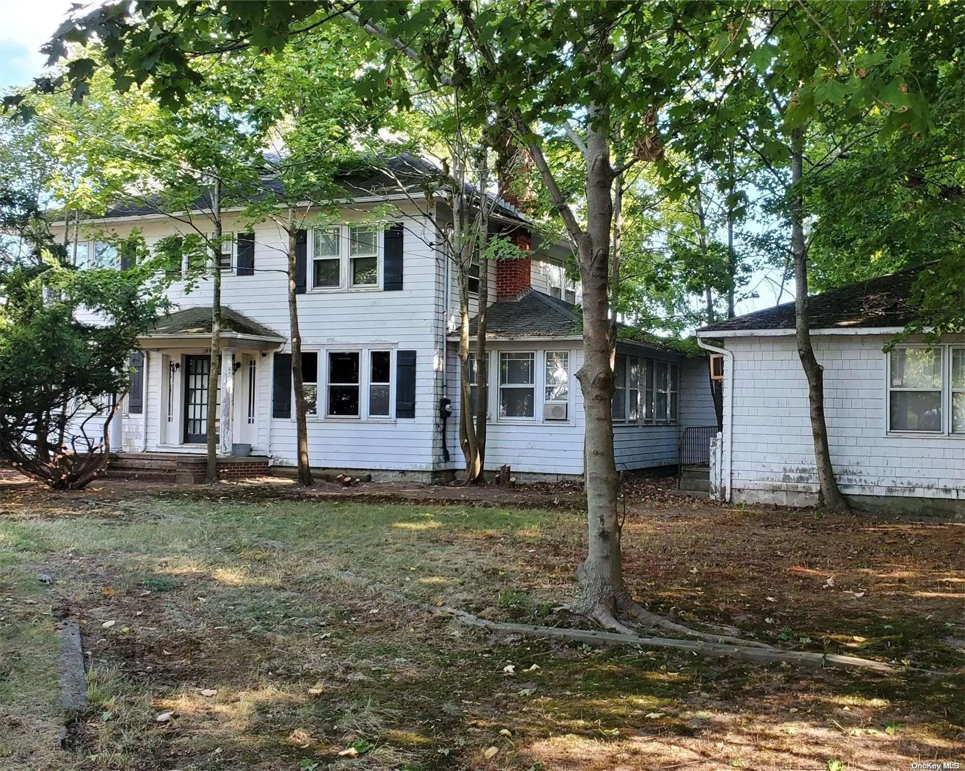 Photograph of 109-113 Hubbard Avenue