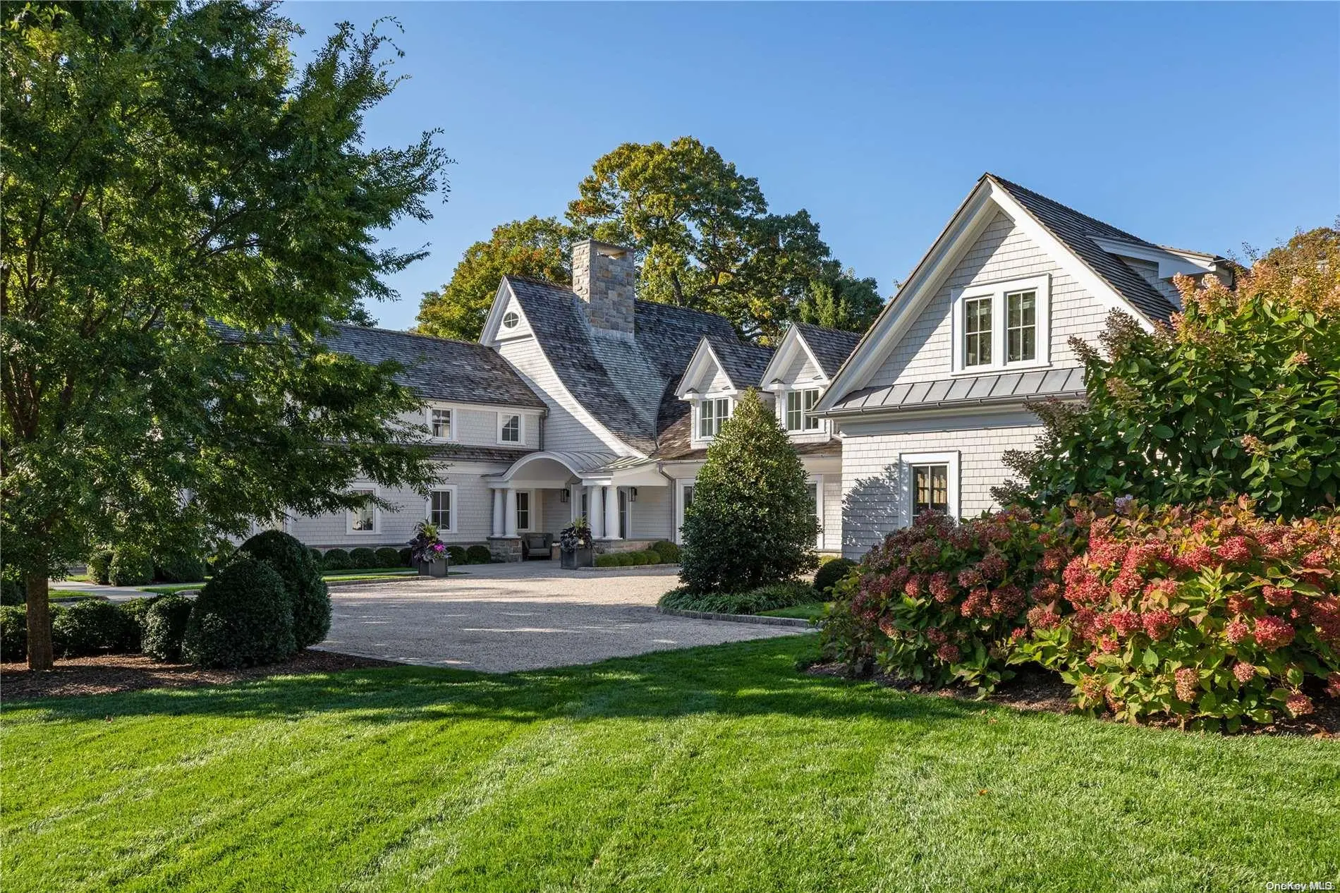 Photograph of 13 Lloydhaven Drive