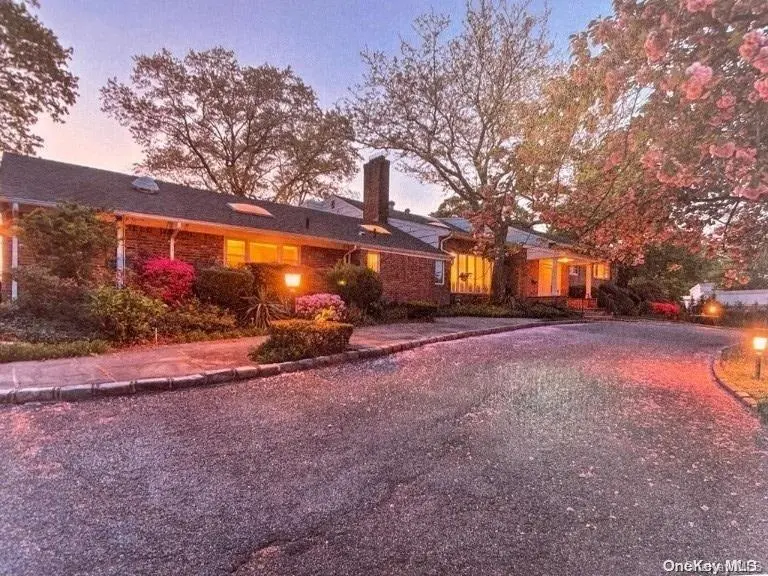 Photograph of 16 Sinclair Drive