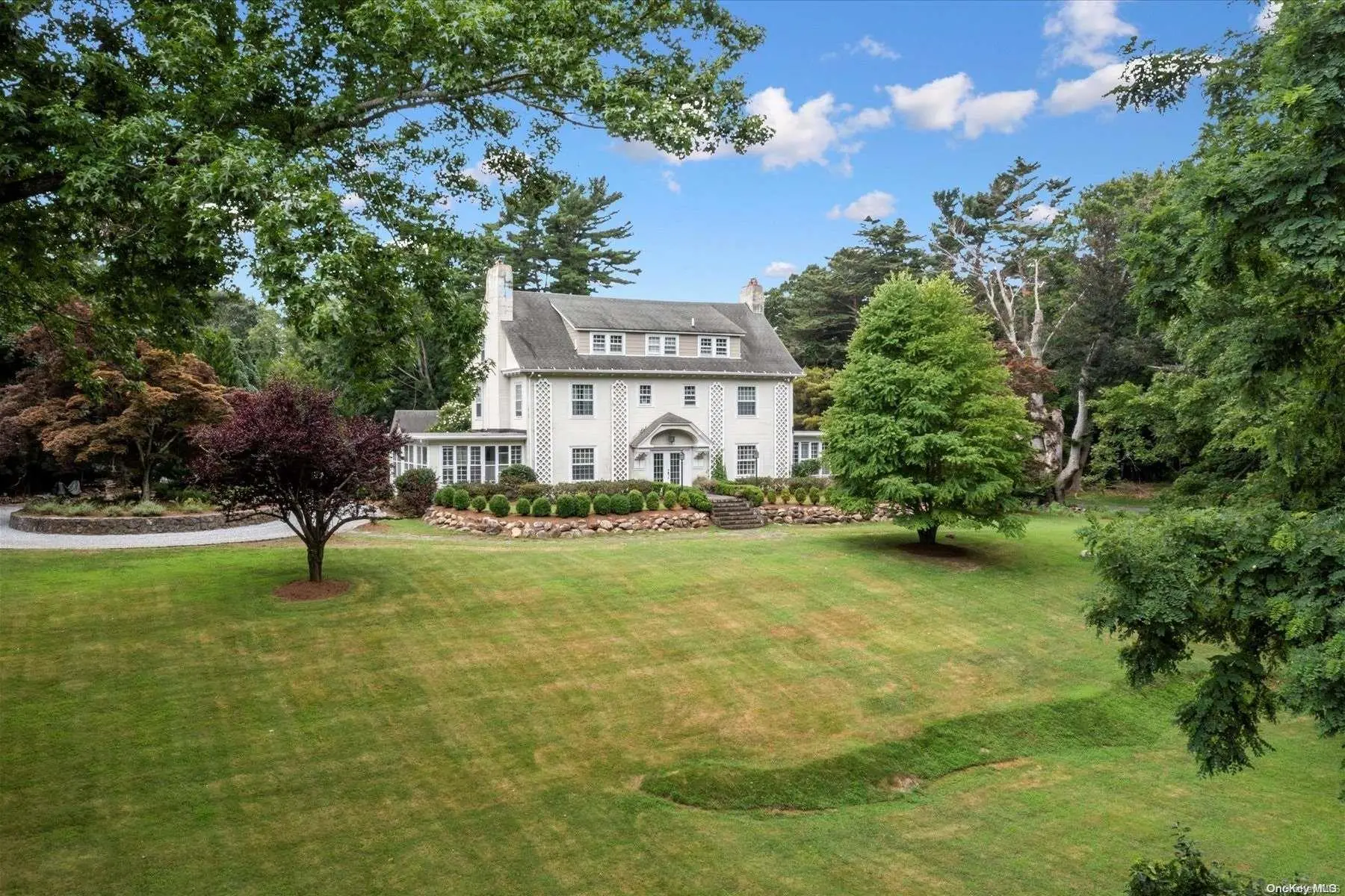 Photograph of 7 Hillcrest Drive