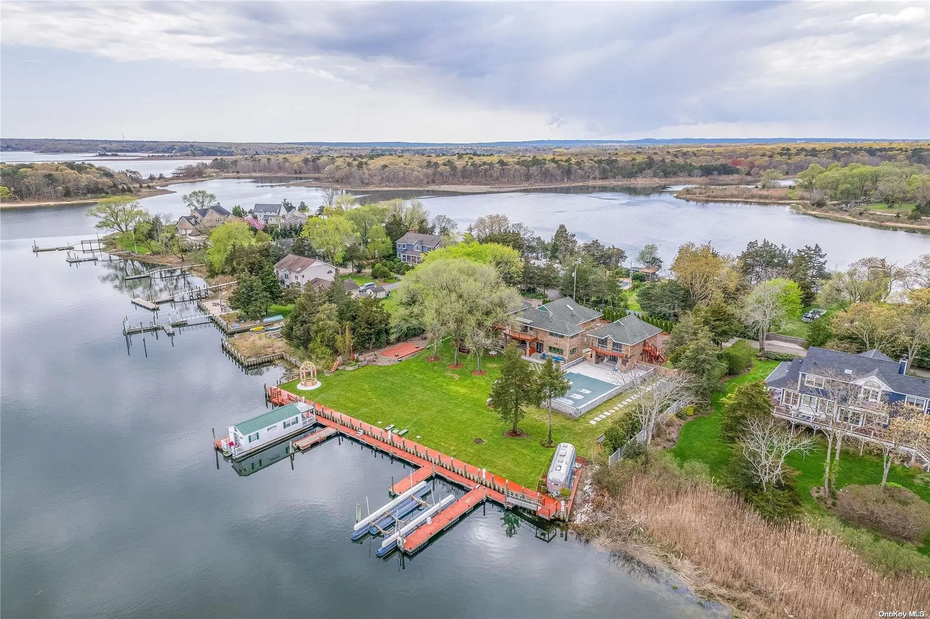 Photograph of 228 Overlook Drive