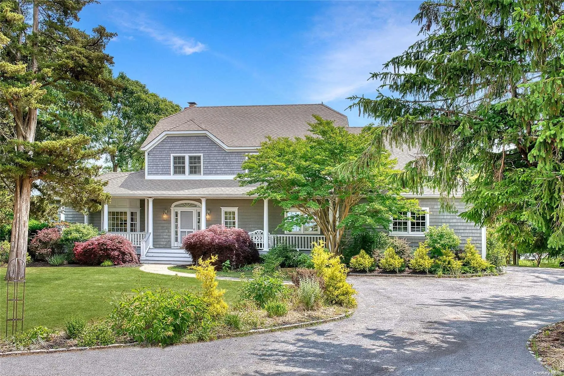 Photograph of 2223 Indian Neck Lane