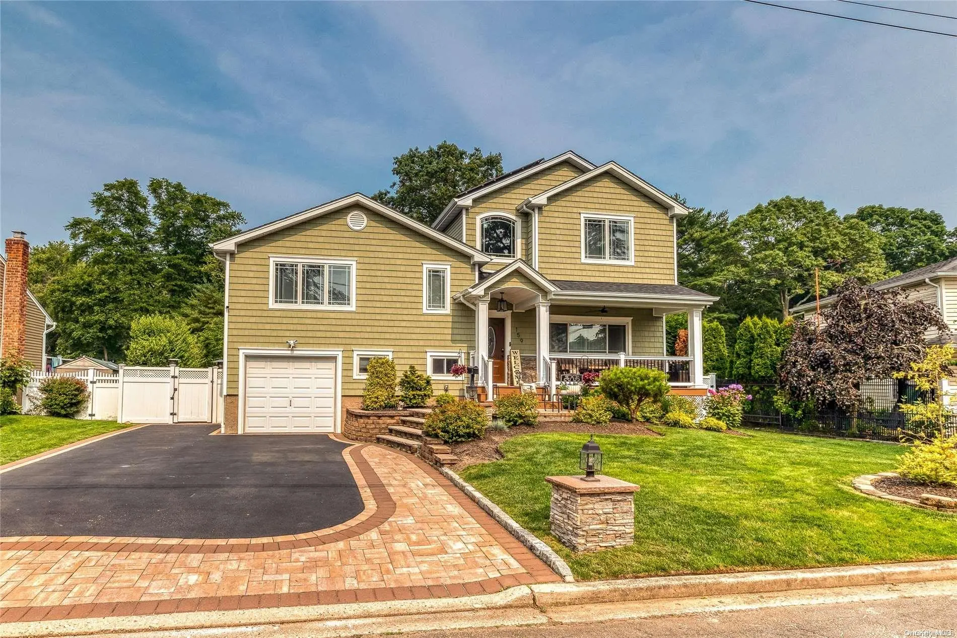 Photograph of 159 East Drive