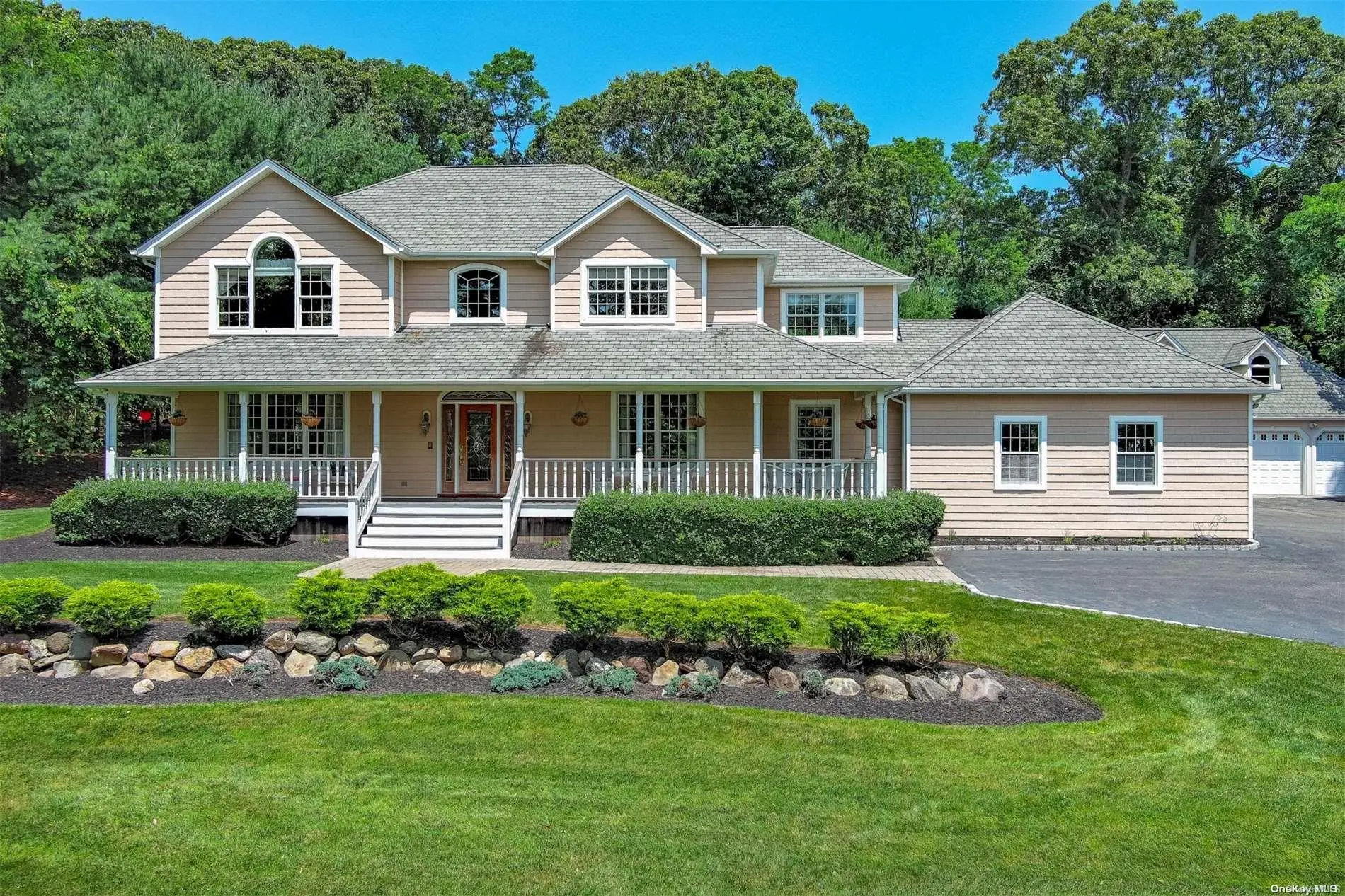 Photograph of 2050 N. Country Road