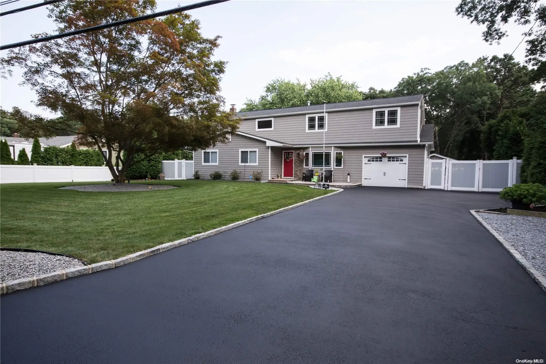Photograph of 44 Gull Dip Road