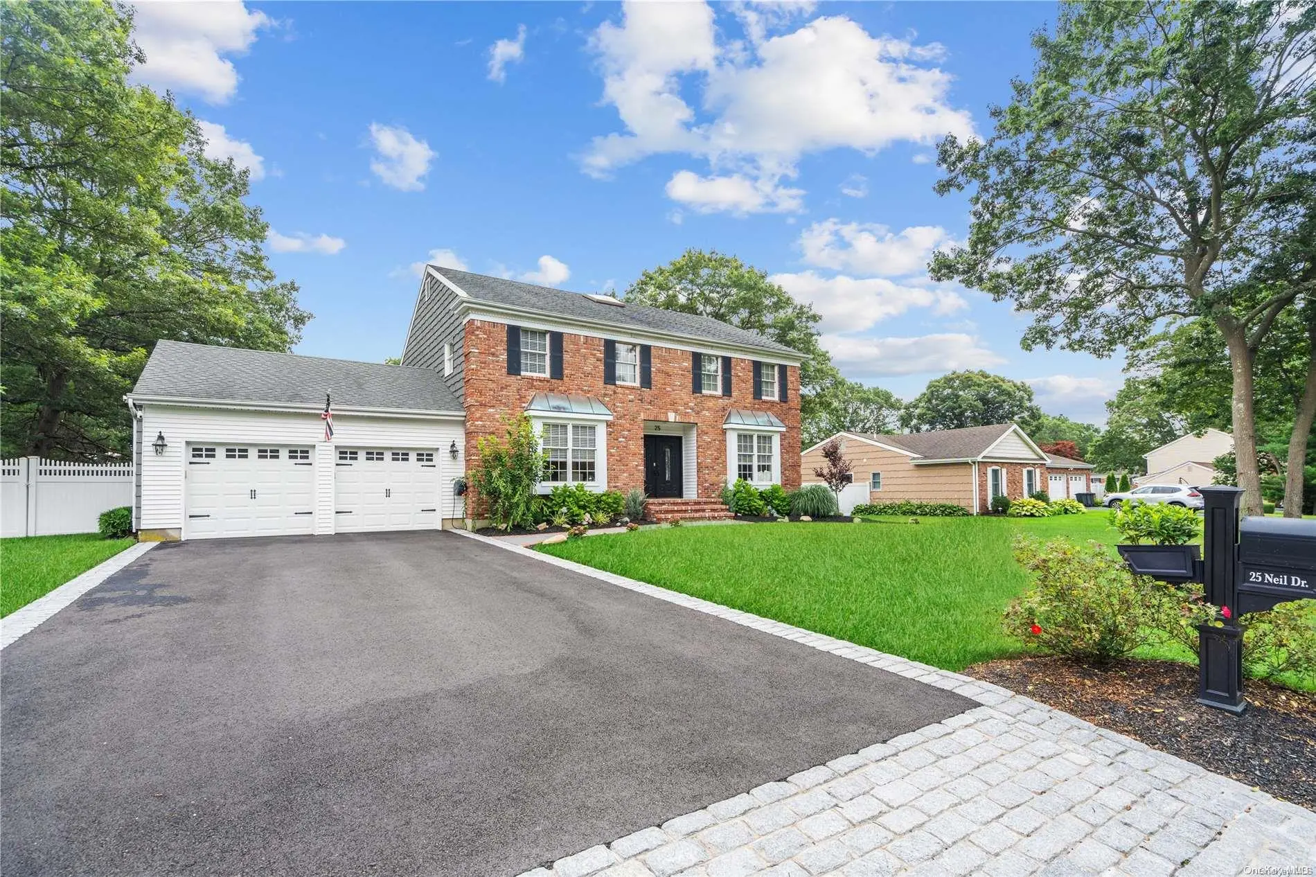 Photograph of 25 Neil Drive