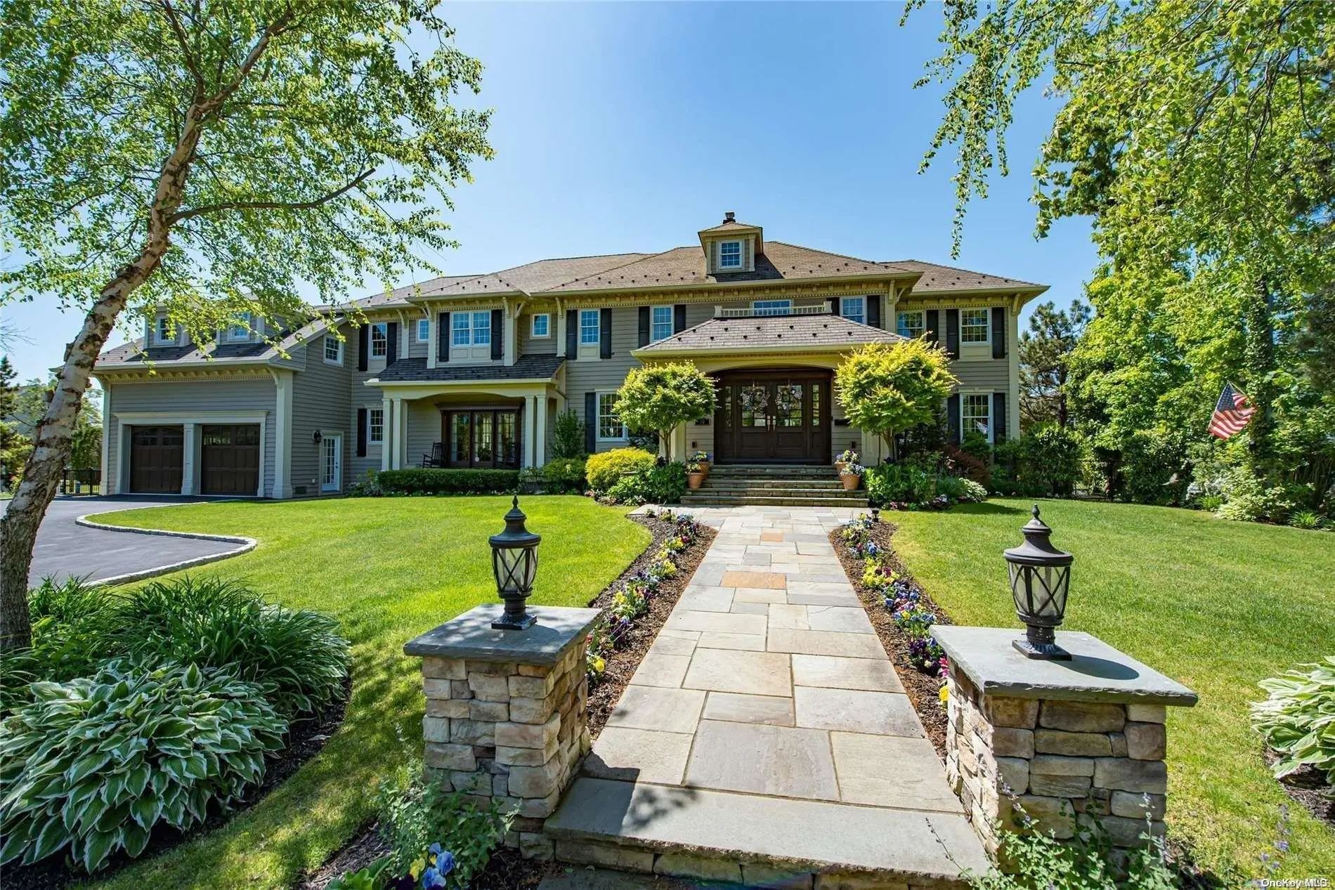 Photograph of 10 Magoun Road