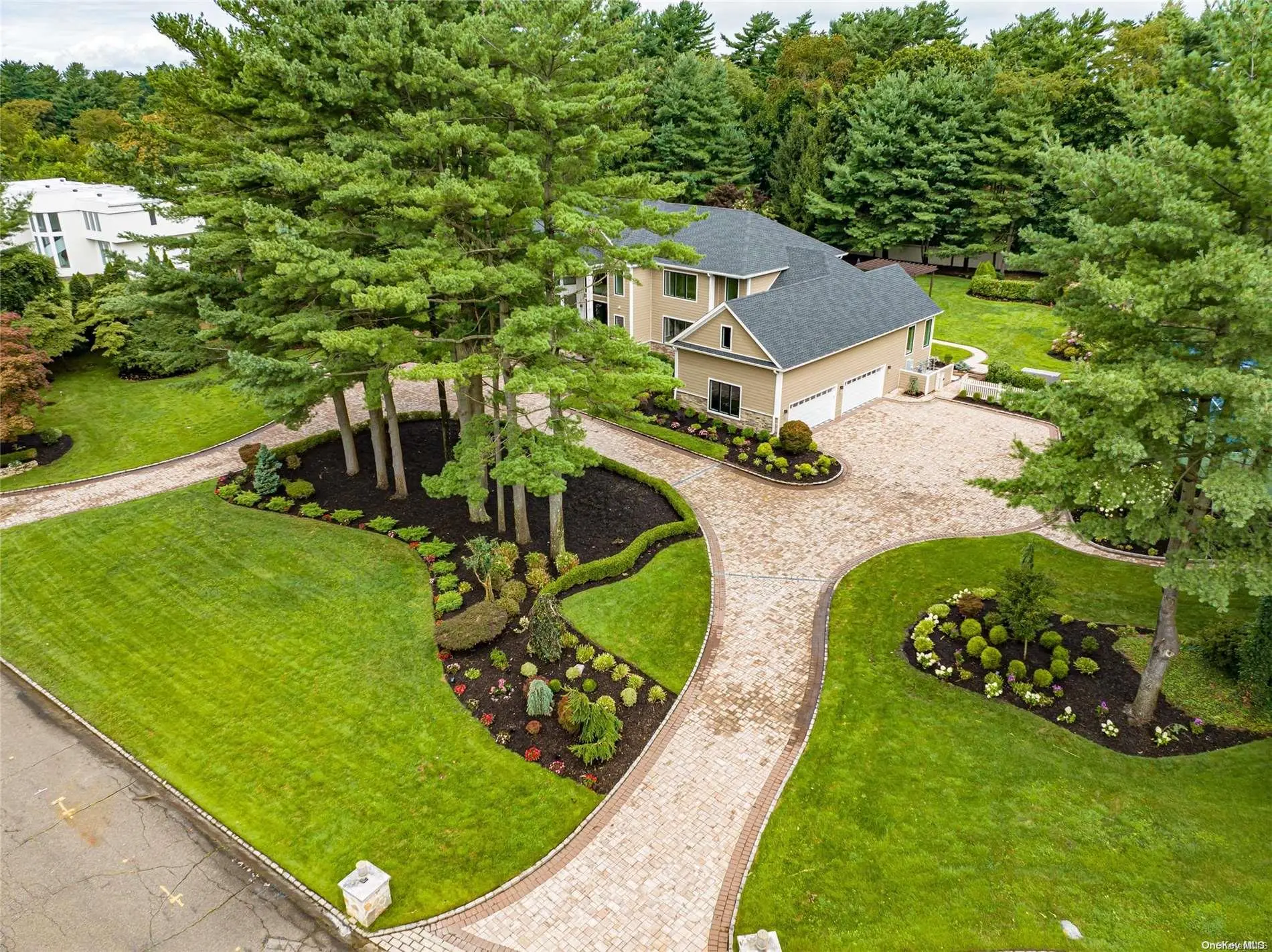 Photograph of 34 Pleasant Lane