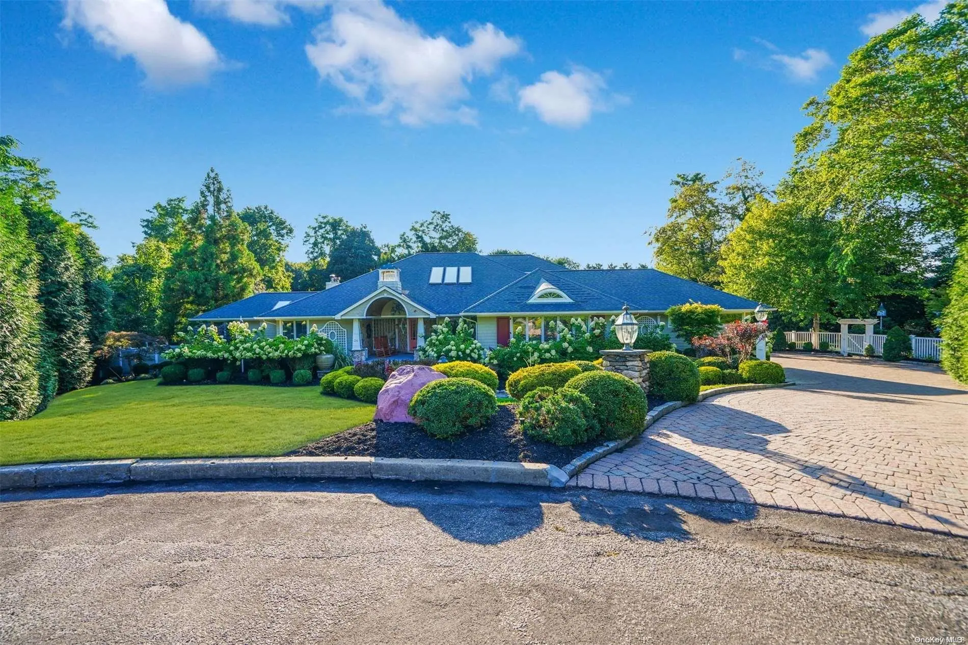 Photograph of 24 Maureen Drive
