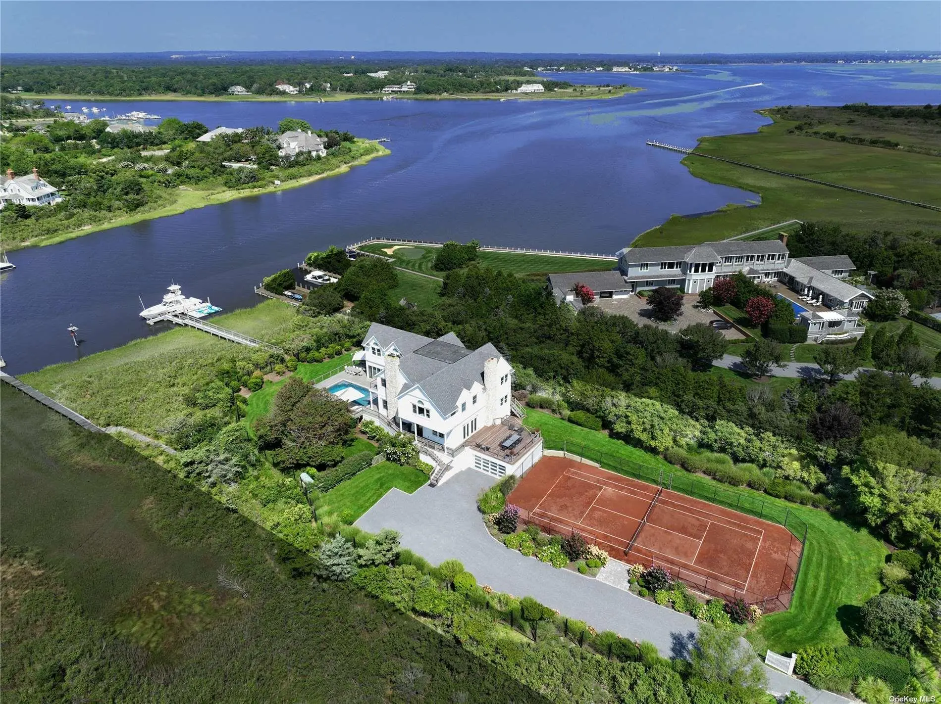 Photograph of 157 Dune Road