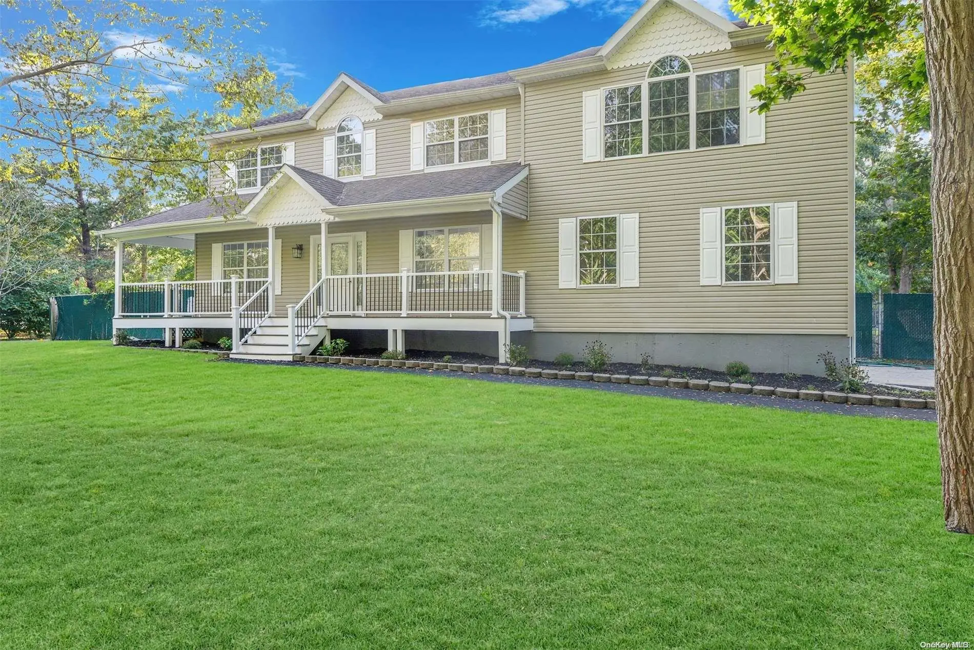 Photograph of 514 Weeks Avenue