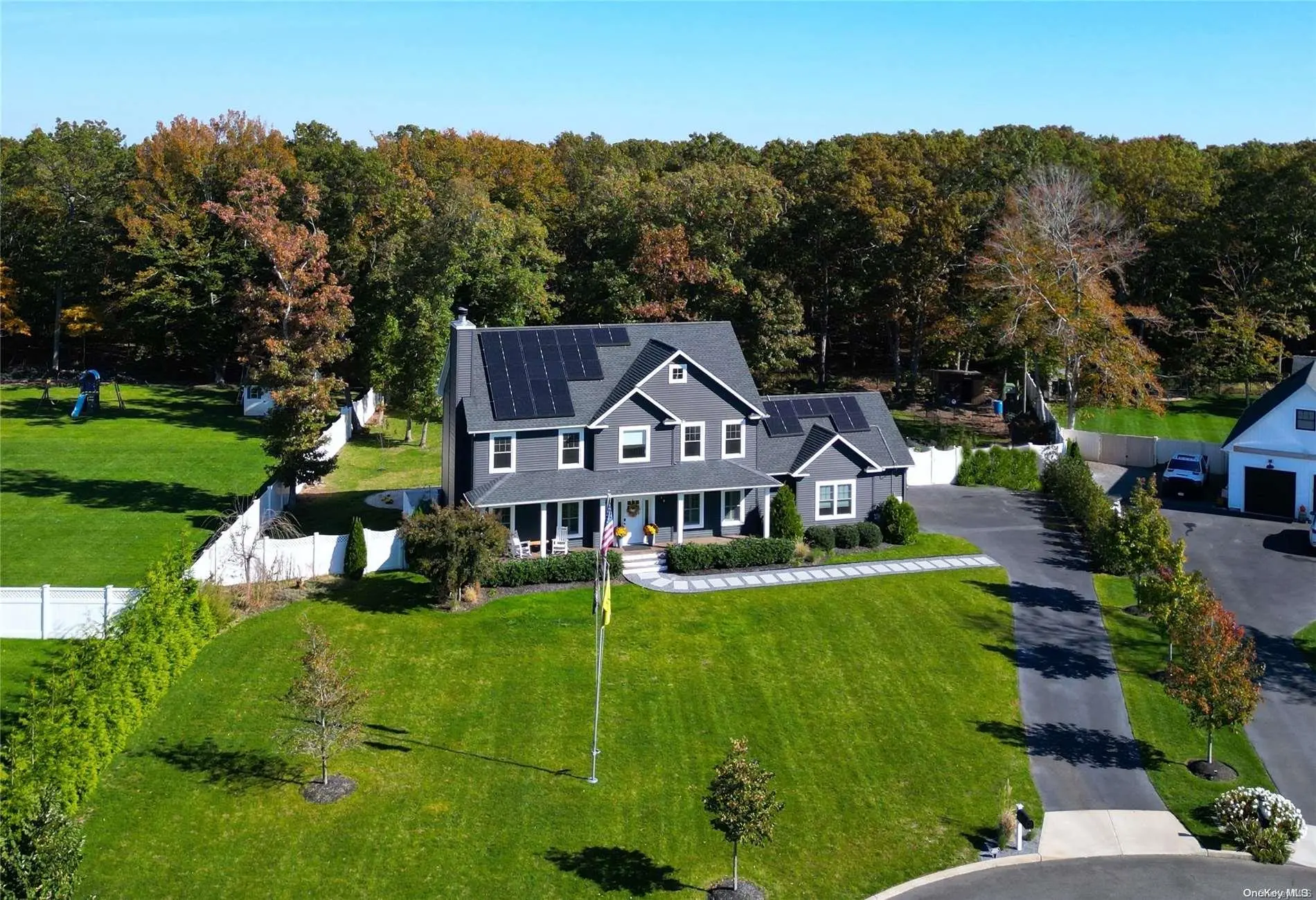Photograph of 6 Mastro Court